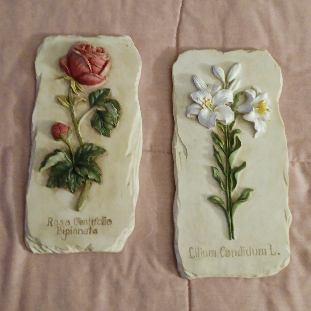 Set of 2 Lily Flower & Rose Decorative Wall Hangings – DECOLINE New York… - Picture 10 of 12